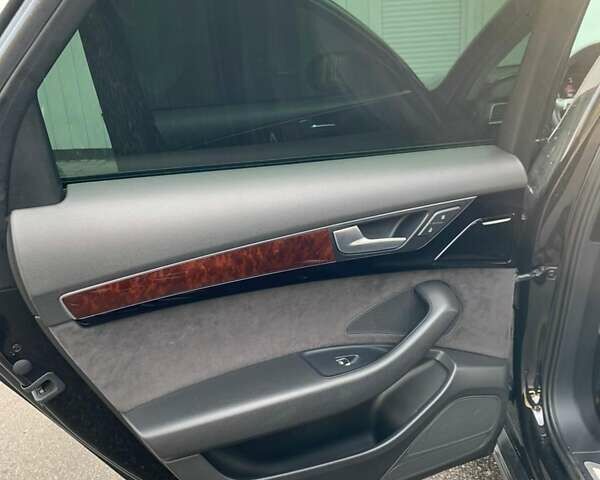 Чорний Ауді A8, об'ємом двигуна 6.3 л та пробігом 270 тис. км за 17800 $, фото 8 на Automoto.ua