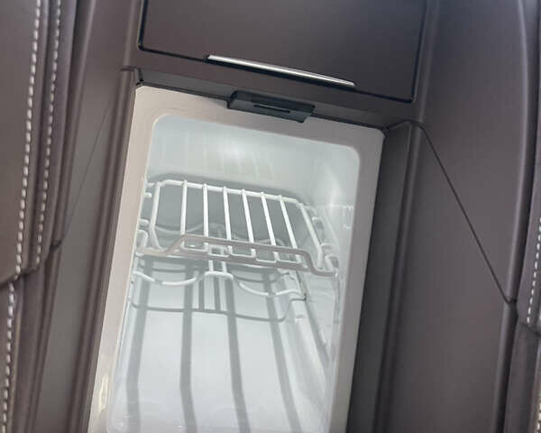 Чорний Ауді A8, об'ємом двигуна 6.3 л та пробігом 70 тис. км за 46000 $, фото 52 на Automoto.ua