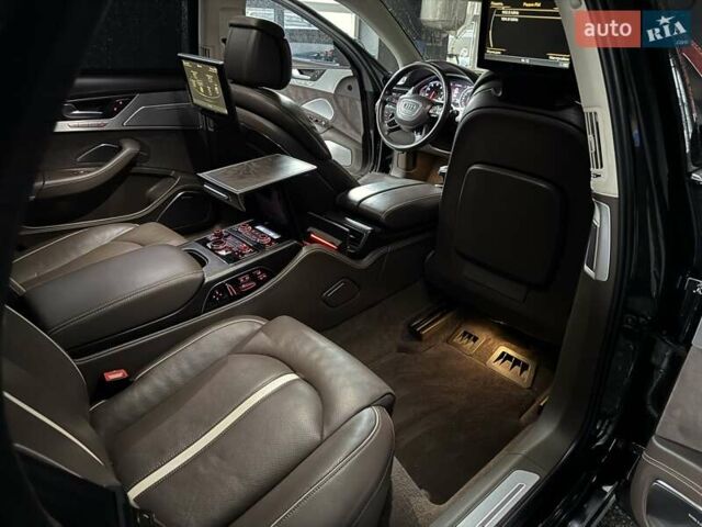 Черный Ауди А8, объемом двигателя 6.3 л и пробегом 270 тыс. км за 15900 $, фото 27 на Automoto.ua