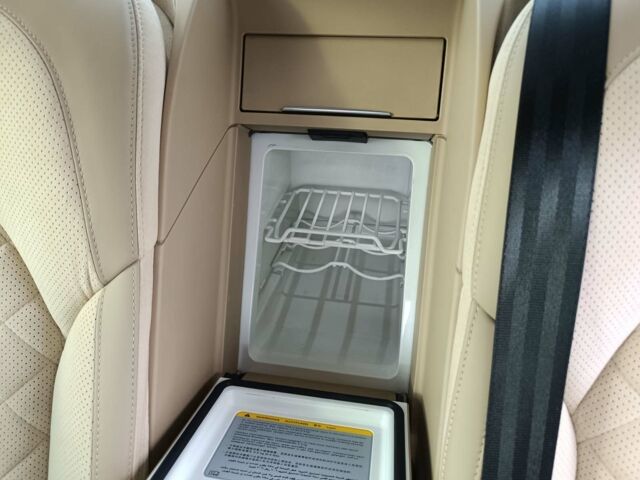 Черный Ауди А8, объемом двигателя 4.2 л и пробегом 106 тыс. км за 20990 $, фото 27 на Automoto.ua