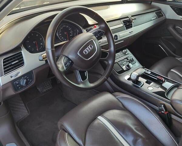 Черный Ауди А8, объемом двигателя 6.3 л и пробегом 265 тыс. км за 17700 $, фото 10 на Automoto.ua