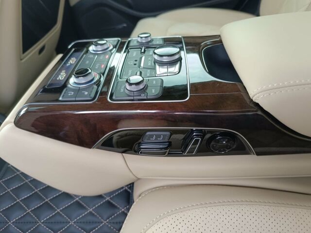 Черный Ауди А8, объемом двигателя 4.2 л и пробегом 106 тыс. км за 20990 $, фото 26 на Automoto.ua