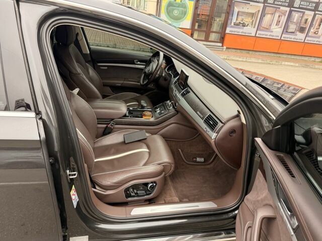 Чорний Ауді A8, об'ємом двигуна 4.2 л та пробігом 245 тис. км за 17500 $, фото 5 на Automoto.ua