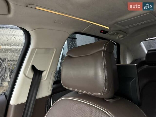 Черный Ауди А8, объемом двигателя 6.3 л и пробегом 270 тыс. км за 15900 $, фото 76 на Automoto.ua