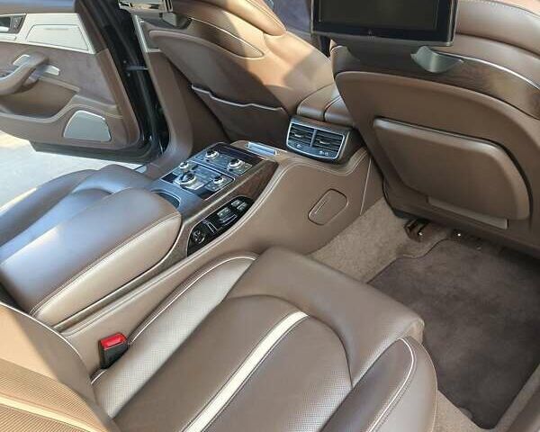 Черный Ауди А8, объемом двигателя 6.3 л и пробегом 265 тыс. км за 17700 $, фото 15 на Automoto.ua