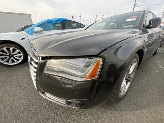 Черный Ауди А8, объемом двигателя 4 л и пробегом 200 тыс. км за 4000 $, фото 16 на Automoto.ua