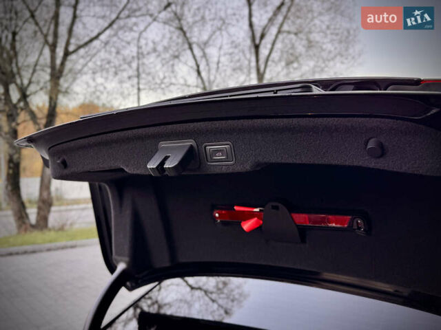 Черный Ауди А8, объемом двигателя 3 л и пробегом 245 тыс. км за 17500 $, фото 35 на Automoto.ua