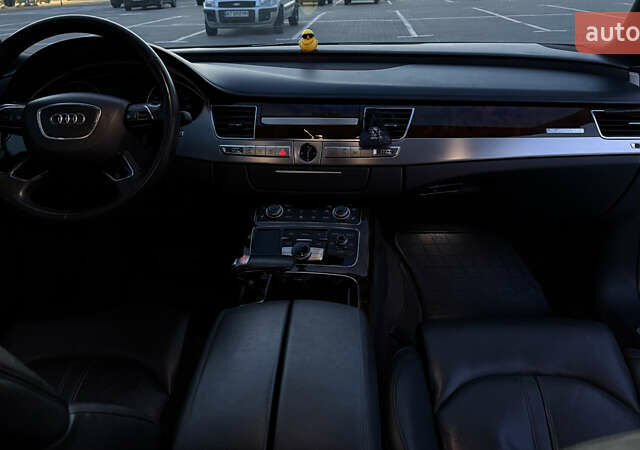 Черный Ауди А8, объемом двигателя 3 л и пробегом 200 тыс. км за 15000 $, фото 3 на Automoto.ua