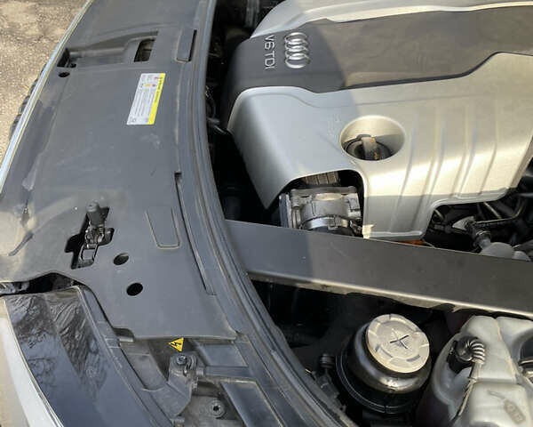 Чорний Ауді A8, об'ємом двигуна 3 л та пробігом 194 тис. км за 19800 $, фото 100 на Automoto.ua