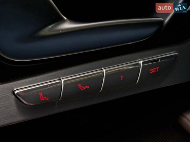 Черный Ауди А8, объемом двигателя 4 л и пробегом 156 тыс. км за 23490 $, фото 58 на Automoto.ua