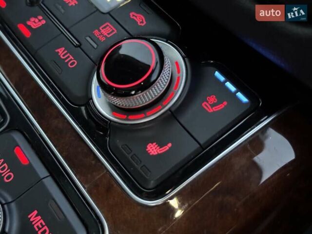 Черный Ауди А8, объемом двигателя 3 л и пробегом 261 тыс. км за 19750 $, фото 18 на Automoto.ua