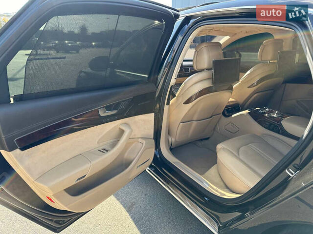Черный Ауди А8, объемом двигателя 3.99 л и пробегом 127 тыс. км за 25000 $, фото 38 на Automoto.ua