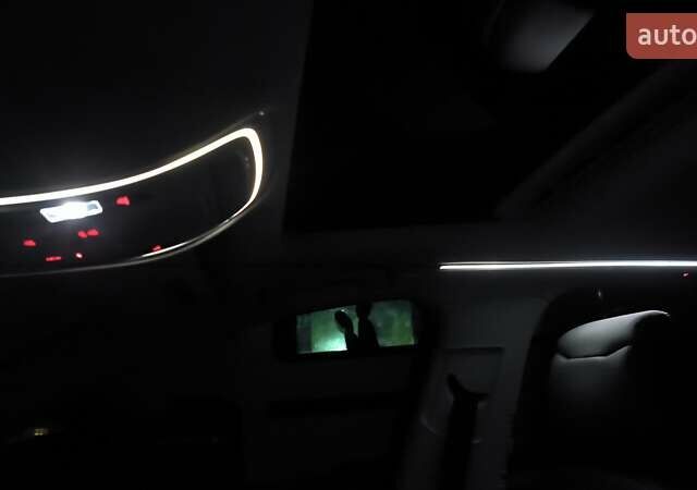 Черный Ауди А8, объемом двигателя 3 л и пробегом 289 тыс. км за 21400 $, фото 72 на Automoto.ua