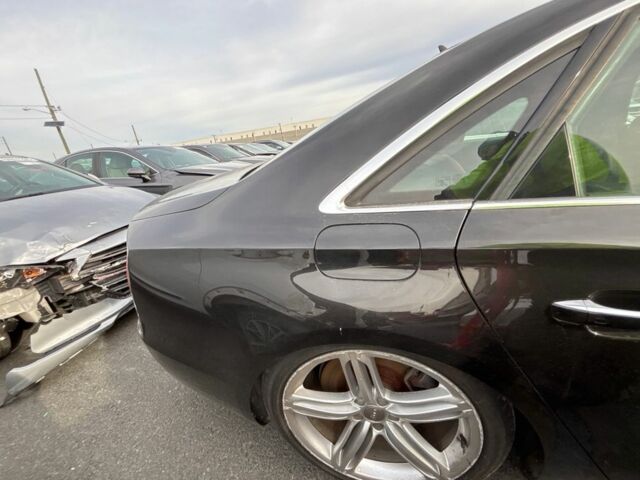 Черный Ауди А8, объемом двигателя 4 л и пробегом 200 тыс. км за 4000 $, фото 22 на Automoto.ua