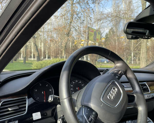 Чорний Ауді A8, об'ємом двигуна 3 л та пробігом 194 тис. км за 19800 $, фото 93 на Automoto.ua