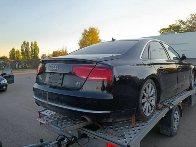 Черный Ауди А8, объемом двигателя 4.2 л и пробегом 170 тыс. км за 2204 $, фото 4 на Automoto.ua