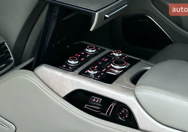 Черный Ауди А8, объемом двигателя 3.99 л и пробегом 181 тыс. км за 22000 $, фото 25 на Automoto.ua