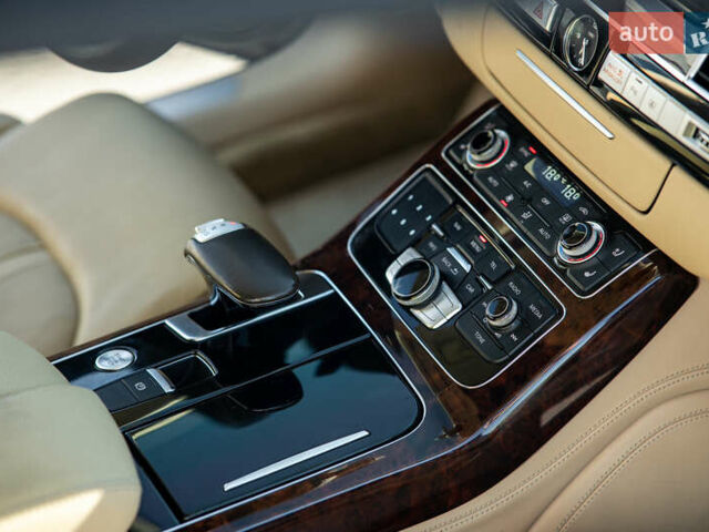 Черный Ауди А8, объемом двигателя 3 л и пробегом 242 тыс. км за 15900 $, фото 44 на Automoto.ua