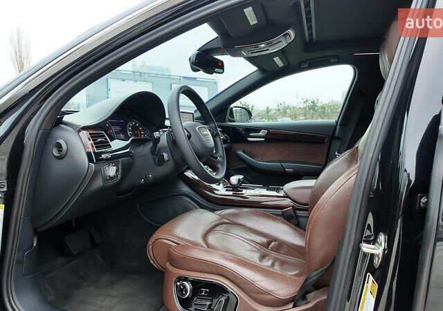 Черный Ауди А8, объемом двигателя 3 л и пробегом 213 тыс. км за 16990 $, фото 3 на Automoto.ua