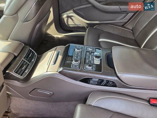 Черный Ауди А8, объемом двигателя 3.99 л и пробегом 155 тыс. км за 25500 $, фото 21 на Automoto.ua