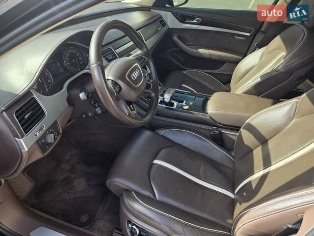Черный Ауди А8, объемом двигателя 3.99 л и пробегом 155 тыс. км за 25500 $, фото 26 на Automoto.ua