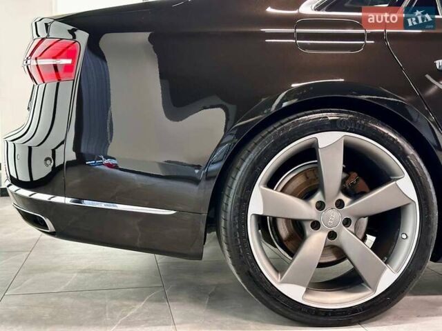 Черный Ауди А8, объемом двигателя 2.97 л и пробегом 323 тыс. км за 24990 $, фото 9 на Automoto.ua