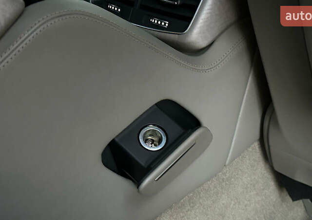 Черный Ауди А8, объемом двигателя 3.99 л и пробегом 181 тыс. км за 22000 $, фото 26 на Automoto.ua