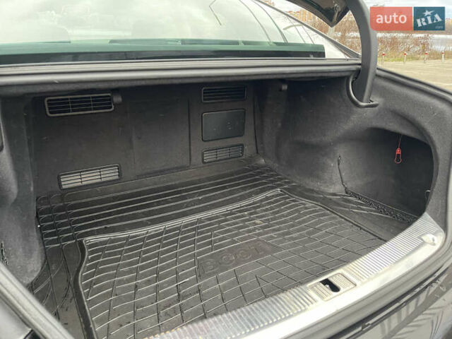 Чорний Ауді A8, об'ємом двигуна 3 л та пробігом 160 тис. км за 24000 $, фото 43 на Automoto.ua