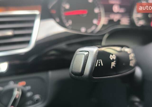 Черный Ауди А8, объемом двигателя 3 л и пробегом 289 тыс. км за 21400 $, фото 46 на Automoto.ua