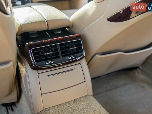 Черный Ауди А8, объемом двигателя 3 л и пробегом 242 тыс. км за 15900 $, фото 26 на Automoto.ua