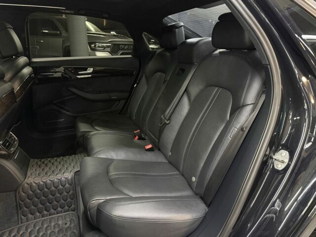 Чорний Ауді A8, об'ємом двигуна 3 л та пробігом 217 тис. км за 15900 $, фото 18 на Automoto.ua