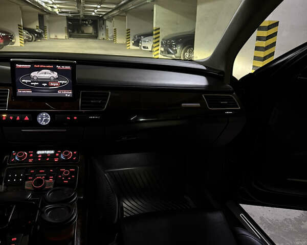 Черный Ауди А8, объемом двигателя 4 л и пробегом 240 тыс. км за 26000 $, фото 17 на Automoto.ua