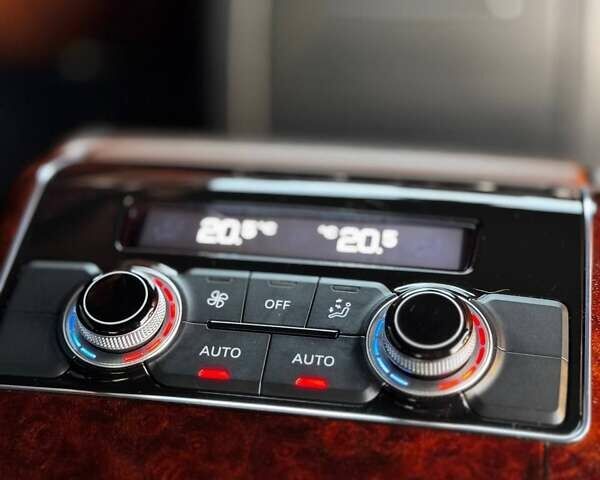 Черный Ауди А8, объемом двигателя 3 л и пробегом 268 тыс. км за 13500 $, фото 13 на Automoto.ua