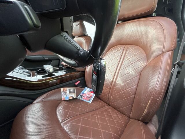 Черный Ауди А8, объемом двигателя 4 л и пробегом 200 тыс. км за 4000 $, фото 10 на Automoto.ua