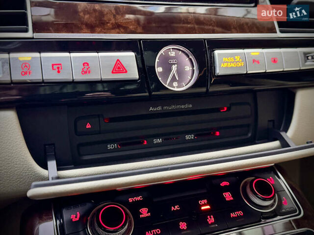 Черный Ауди А8, объемом двигателя 3 л и пробегом 245 тыс. км за 17500 $, фото 33 на Automoto.ua