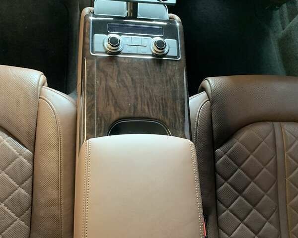 Черный Ауди А8, объемом двигателя 3 л и пробегом 134 тыс. км за 17000 $, фото 8 на Automoto.ua