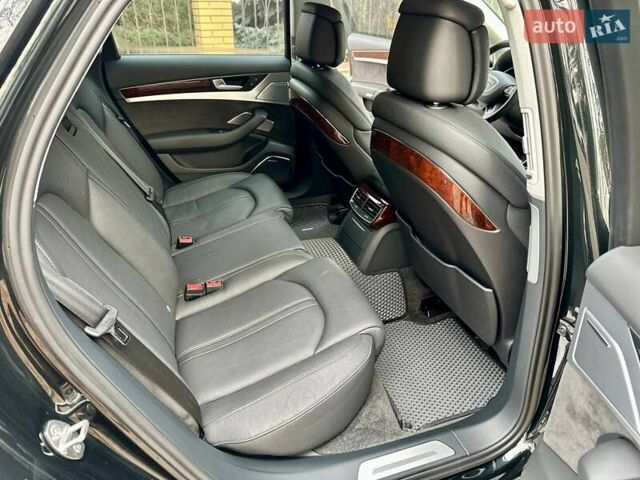 Чорний Ауді A8, об'ємом двигуна 3 л та пробігом 181 тис. км за 16900 $, фото 4 на Automoto.ua