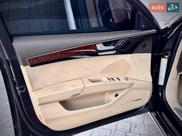 Черный Ауди А8, объемом двигателя 3 л и пробегом 245 тыс. км за 17500 $, фото 24 на Automoto.ua