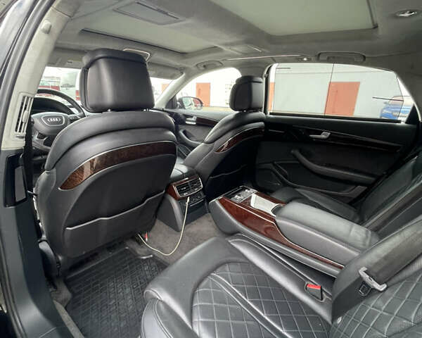 Черный Ауди А8, объемом двигателя 3 л и пробегом 112 тыс. км за 16000 $, фото 12 на Automoto.ua