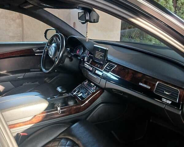 Черный Ауди А8, объемом двигателя 3 л и пробегом 118 тыс. км за 19300 $, фото 9 на Automoto.ua