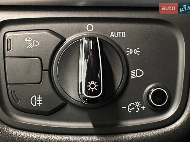 Черный Ауди А8, объемом двигателя 2.97 л и пробегом 323 тыс. км за 23900 $, фото 22 на Automoto.ua