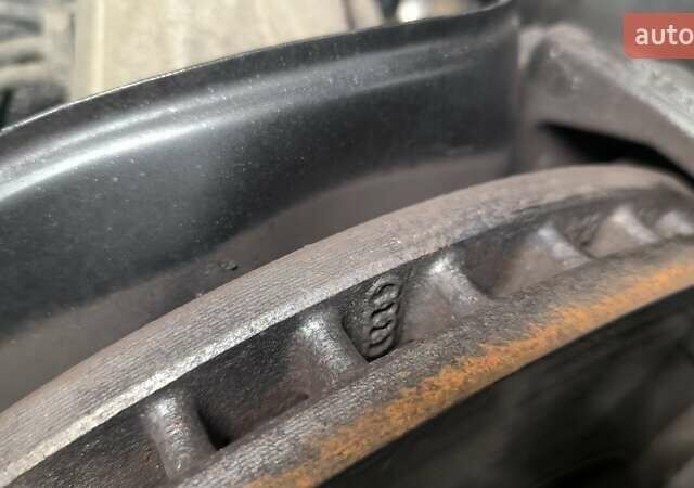 Черный Ауди А8, объемом двигателя 3 л и пробегом 289 тыс. км за 21400 $, фото 69 на Automoto.ua