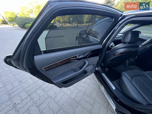 Черный Ауди А8, объемом двигателя 3 л и пробегом 300 тыс. км за 16800 $, фото 15 на Automoto.ua