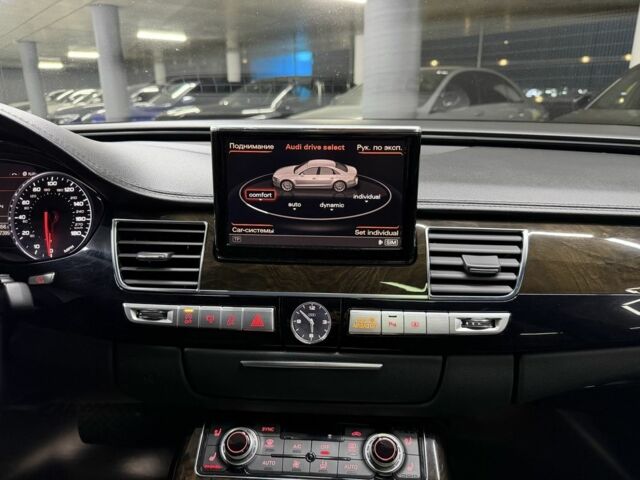 Чорний Ауді A8, об'ємом двигуна 3 л та пробігом 217 тис. км за 15900 $, фото 21 на Automoto.ua