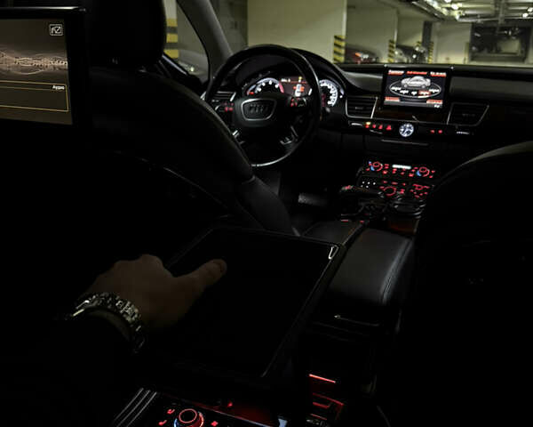 Черный Ауди А8, объемом двигателя 4 л и пробегом 240 тыс. км за 26000 $, фото 18 на Automoto.ua