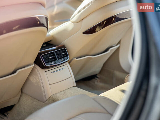 Черный Ауди А8, объемом двигателя 3 л и пробегом 242 тыс. км за 15900 $, фото 41 на Automoto.ua