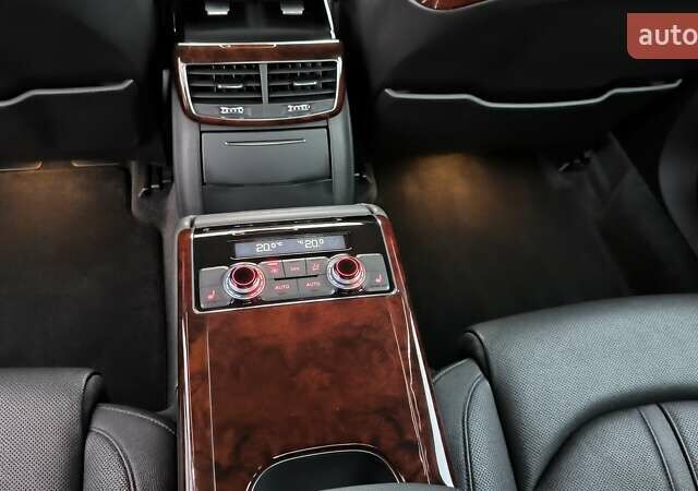 Черный Ауди А8, объемом двигателя 3 л и пробегом 289 тыс. км за 21400 $, фото 30 на Automoto.ua