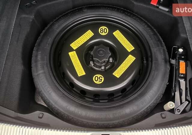 Черный Ауди А8, объемом двигателя 3 л и пробегом 289 тыс. км за 21400 $, фото 89 на Automoto.ua