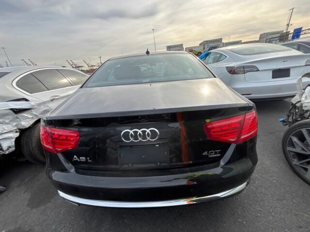 Черный Ауди А8, объемом двигателя 4 л и пробегом 200 тыс. км за 4000 $, фото 23 на Automoto.ua