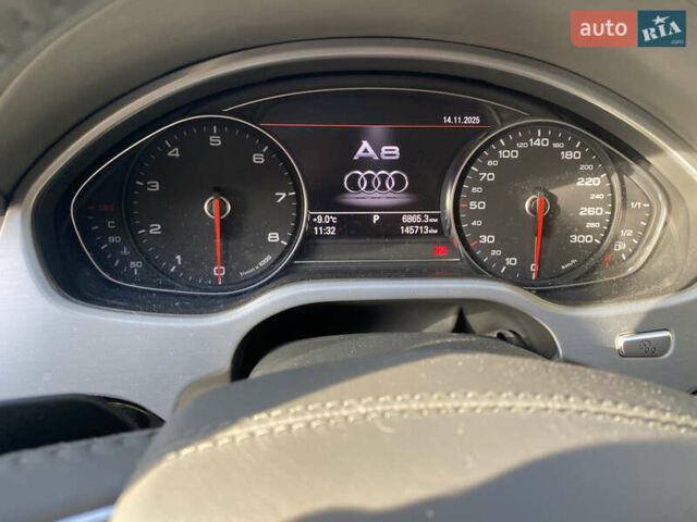 Черный Ауди А8, объемом двигателя 3.99 л и пробегом 145 тыс. км за 28000 $, фото 6 на Automoto.ua